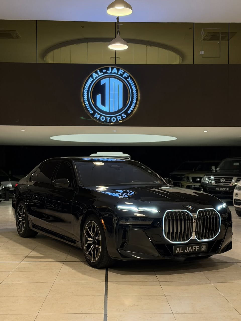 السلام عليكم
 Bmw 740 individual
موديل 2024 ,السيارة طلب خاص فول مواصفات بانوراما وابواب بصمة وتشغيل عن بعد ورادارت امامي وخلفي ونقطة عمياء واوتو بارك واوتو بايلوت قيادة إلية و٤ كامرات وصندوك وابواب شفط وانارة متعددة الالوان وكشنات جلد وتدفئة وتبريد وكهرباء وميموري  وداتا شو (hud) وشاشات بالابواب الخلفية تتحكم بكامل السيارة وبردات خلفية ومواصفات هواية متخلص  وارد امريكي بيهة قطعتين صبغ بدون دواخل بدون ايرباك.  وماشية 30 الف 
السيارة مرقمة سليمانية الجديد وبيهة كتاب تضليل من دائرة المرور
السعر: 685  ورقة 
للأستفسار: ***********
العنوان: السليمانية المعارض الجديدة (الجاف موتورز)
