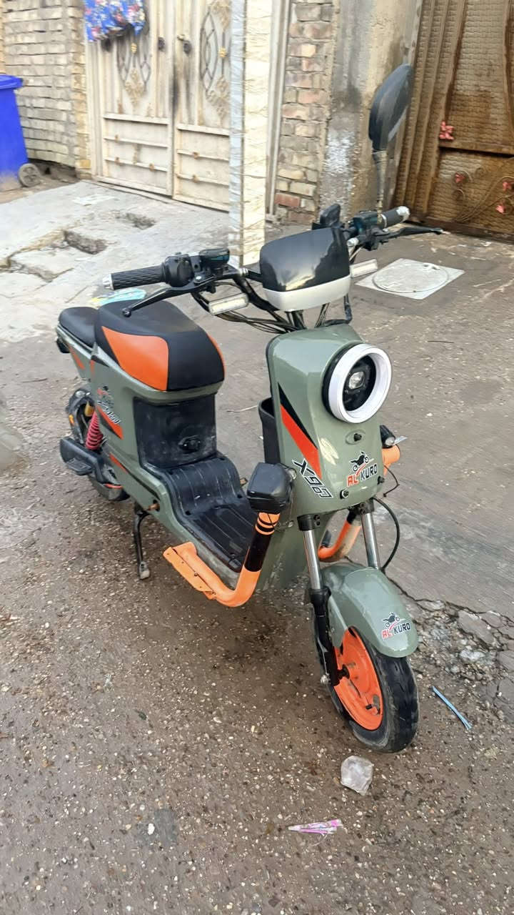 دراجه شحن X900 2025 دراجه نضيفه بطاريات(5) كبار ما تعبانات +الشاشه عطلانه 📍📌 + بيها نقوصات اني ما شادهن 📌📌 سويج وبصمه 
مكاني بغداد العبيدي الرئاسه شارع 20
سعر ٣٠٠ وبيها مجالللللل 📍للشراي 

استفسار خاص او واتساب 
رقم***********
