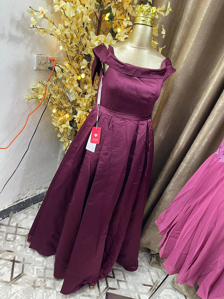 فساتين جديد ماركات مختلفة 
متوفر موديلات اكثر 
توصيل جميع المحافظات 
اسعارهن مناسبة 
الي تحب تشوف موديلات اكثر او تحجز 
***********
