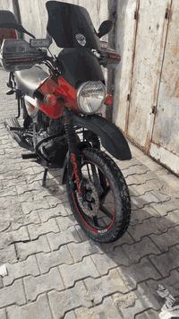 دراجه بوكسر مديل 2023ما ماشيه هواي وما متعوبه الدراجه نضافتها فول المحرك مبدل بس زنجيل وجبنات ونضافتها شوفت عينكم دهن كل 10 او 12 يوم ابدله وما اطلع بيها هواي ونضافتها شوفت عينكم شراي احطك ۤ؏ راسي راسلني وتدلل مو شراي لا تكسر بسعرها ورقم عربي ما محوله وتحويل ثاني يوم احولك واكفلك بكلشي وهاذا رقم الهاتف ☎️***********
