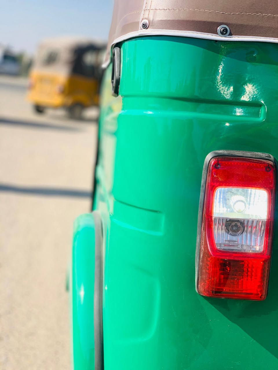 سلام عليكم تكتك موديل 2022/12يوم29
تكتك شوفت عينك نضافه
 مكان لعبيدي.  ***********
