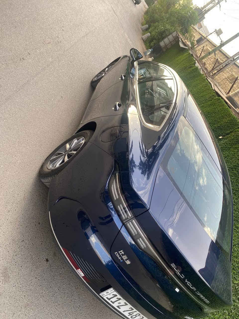 للبيع byd ديستروير موديل 25 ماشيه 13 الف و 700 رقمها بغداد باسمي كفاله عامه عدا بارد خفيف بداية الجاملغ الامامي الايمن وتكحيل كارت مواصفات الستندر المعروفه تشغيل عن بعد شاشه قلاب وبصمه تشغيل وابواب وكشنات جلد وهاندبريك بصمه وكير ماوس ووضعيات قياده وتحكم ستيرن وقطعتين تبريد مكاني بغداد وسعرها 19 مليون وربع  رقمي ***********
