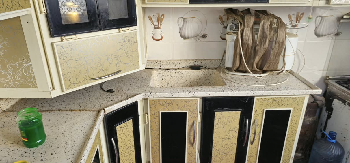 نبدل كاونتركم القديم مع كاونتر مستخدم أو جديد من عدنا
كاونتر تركي تسكام ثقيل جدا شغل درجه اولى السطح مرمر بالكامل دور
 قياس جهه الطباخ والسنك ٣٥٠ سم
قياس الجهه الثانيه ٢٨٠ سم
سعره ٥٥٠ الف وبي مجال بسيط
مكانه كربلاء حي النضال قرب بيت المختار محمد داهي
نهايه شارع سوق حي البعث (الكراج الاخير)

*********** واتساب 

تابع البيج المستخدم لمزيد من العروض
https://www.facebook.com/share/1Am2wx1tDo/

https://www.facebook.com/share/1Am2wx1tDo/
رابط البيج للجديد
