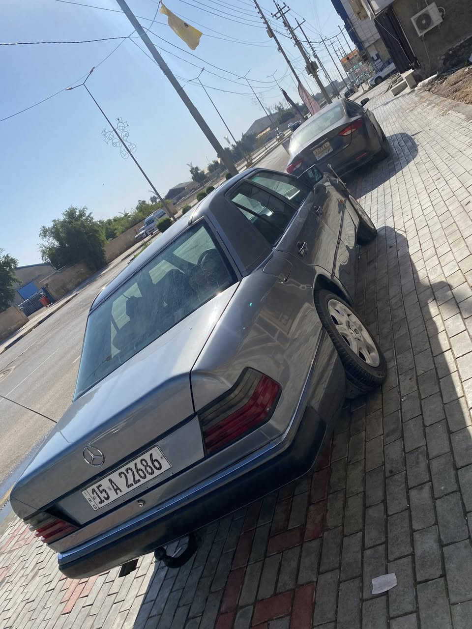 مارسيدس دب 124
موديل 1987 محدث 94  محرك 3000 VVt-i مكينة كير مكفولات رقم انكليزي جديد دولي سنوية هزه فحص مروري جديد  بسمي شرط التحويل ، قواعد دبلات بلاديات بدون ضرر صبغ عام جمالية سلايت طكتين شغالة تبريد  شغال تايرات جديد  كهربائيات كلها شغاله.

سعر 60 ورقه مكان سيارة كربلاء ***********
