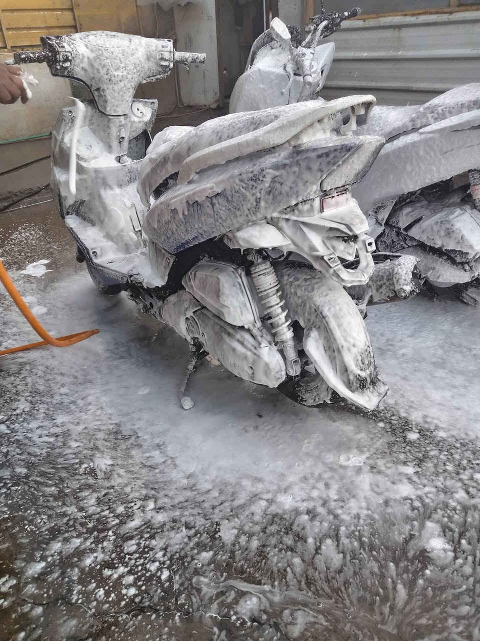 السلام عليكم جي تي ار دراجه نظيفه كل شي شغال محتاج فلوس والله العظيم ولا ابيع   مكان بغداد مدينه الصدر السعر ٧٢٥ وبيها مجال رقم ***********
