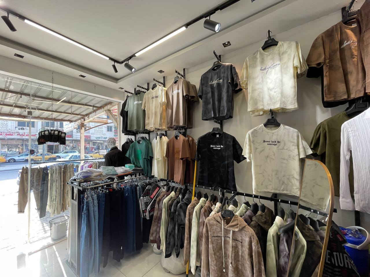 محل للبيع مع كامل الملحقات من بضاعه وديكور حي العامل منطقه السابعه قرب اسواق تفاحه للتواصل ‏‪0782 893 7192‬‏
‏‪0782 821 7916‬‏
