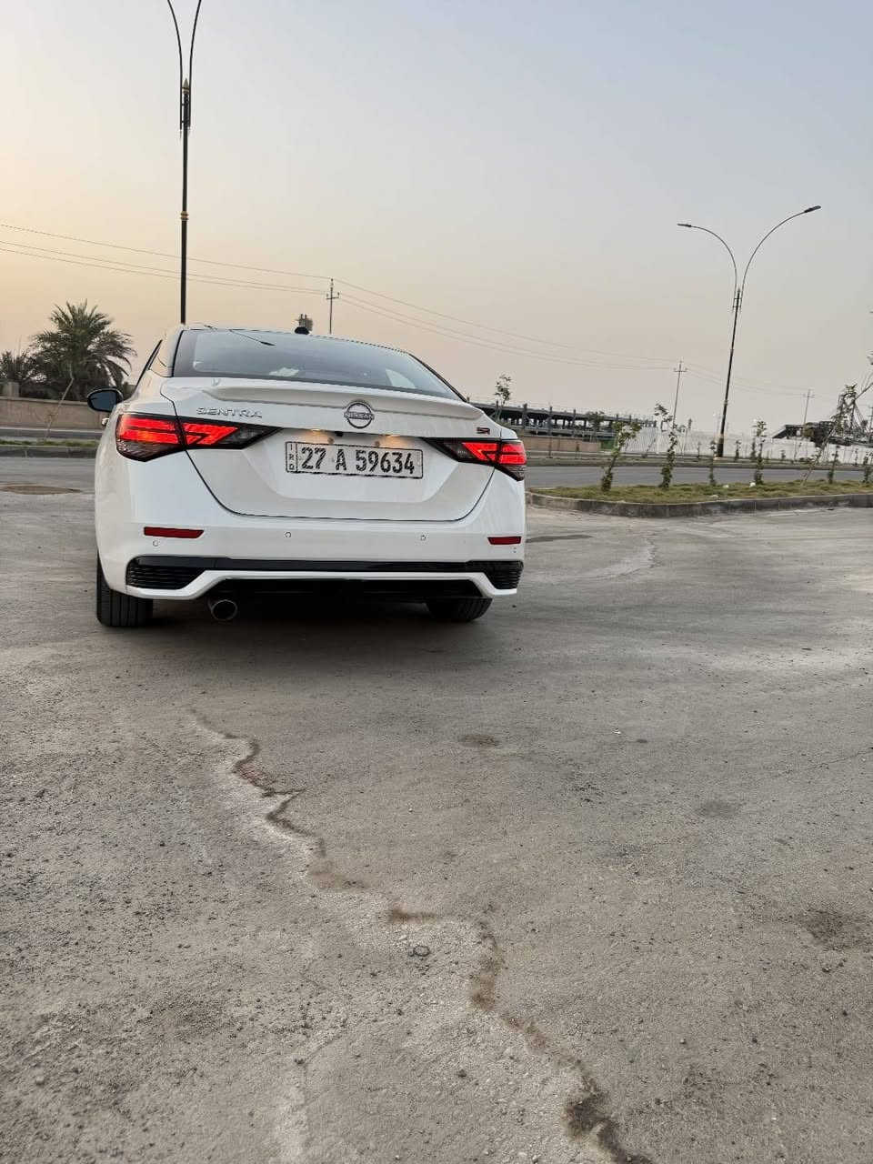 للبيع نيسان سنترا 2024 فئة SR فول مواصفات
موديل: 2024
الفئة: SR فول
اللون: أبيض سقف أسود) 
الممشى: 11 الف كيلو 
محرك اقتصادي 2.0 
كاميرات محيطية 360 درجة
حساسات أمامية وخلفية
رادار + المحافظة على المسار
مثبت سرعة
تشغيل بصمة
دخول ذكي
مقاعد جلد
تدفئة كشنات وستيرن
جنوط رياضية
فقط بي ربع بنيد
كفالة من الدعامية الى الدعامية برغي مامبدل بيها
📄 رقم ذي قار– معوقين 
💰 السعر: 150  
📞 للاستفسار اتصال أو واتساب: 
***********
