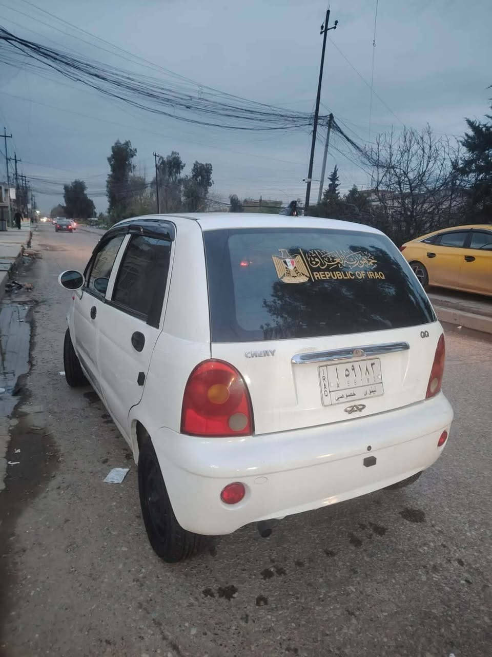 كيوكيو 2013  
كير عادي 
كوبون بنزين بيها ✅
مكينة وكير، شرط ✅
تبريد تدفئه كله شغال وفول ✅
صاحبها شرعي موجود شرط الوكالة والتحويل ✅
سيارة نظيفة حيل مال بيت صرفت✅ عليها الله يشهد كله جديد ✅
مضخم صوت حتى قفل مركزي مسويلها ومو من هاذ العادي وشوفو بالصور ✅
كله جديد  
السعرررر 35 بيها مجال قليل


**إذا كنت صاحب هذا الإعلان وتريد حذفه لأي سبب، رجاءا أرسل رسالة إلى الدعم الفني**