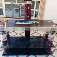 ميز • نضيف • لوجيهية