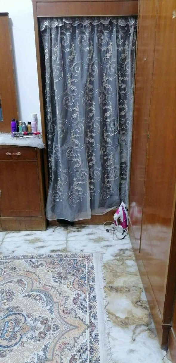 غرفه خشب للبيع
السعر 200
***********
