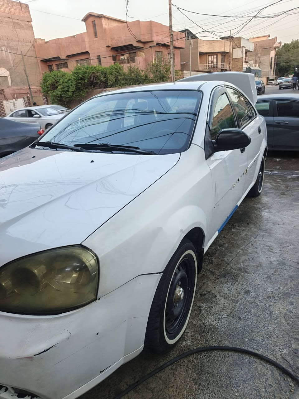 السلام عليكم من رخصت الادمن للبيع اوبترا موديل 2004 السيارة بلادية كير مكينه صدر تبريد كلها جديد شاشة والسيارة جاهزة وخير من الله رقم بغداد السعر 50 وبيها مجال مكان السيارة بغداد الدورة اي استفسار اتصل على الرقم ***********
