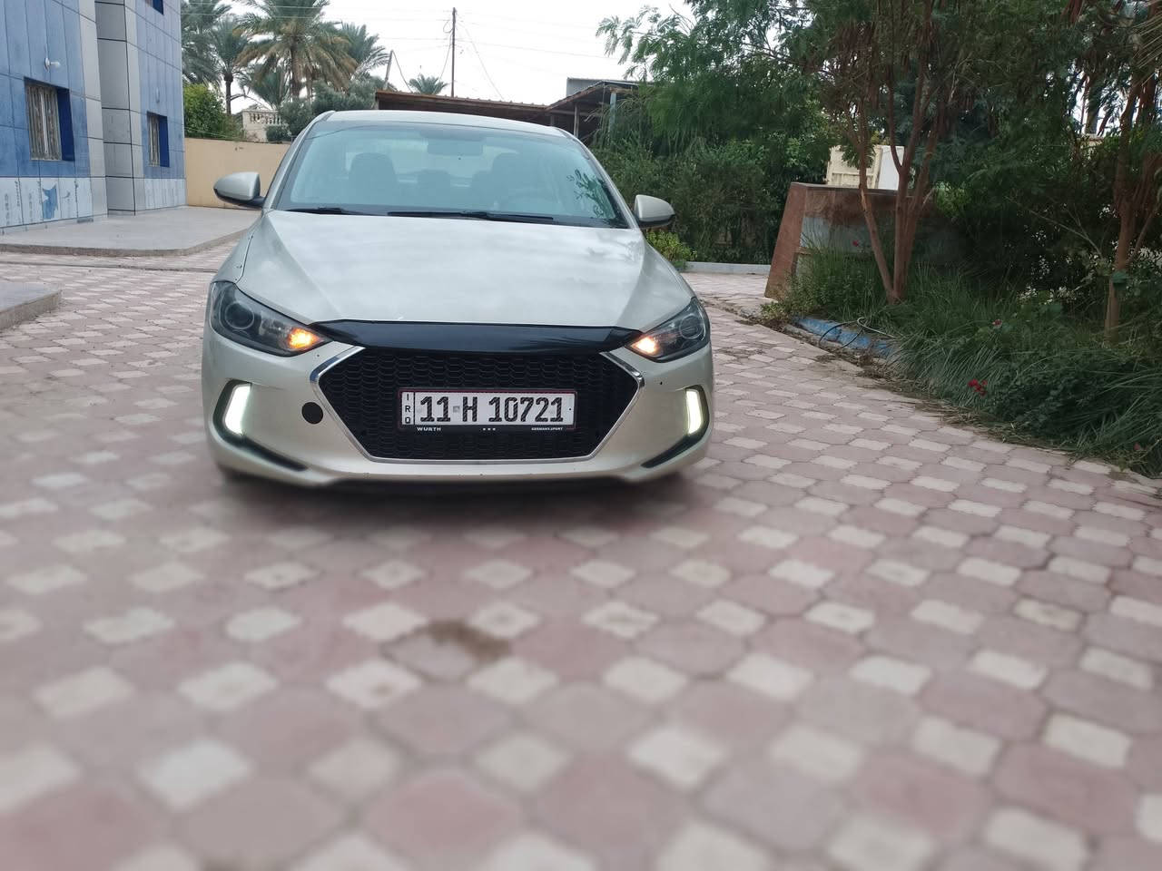 النترا موديل 2017 لون ذهبي
رقم بغداد الانكليزي الجديد السيارة بااسمي 
مكينه 2000 دوش تحكم ستيرن جهتين مانع انزلاق شاشة كبيرة تبريد وتدفئة 
السعر 122 وبيهة مجال 
مكان السيارة ديالى

رقم الهاتف: ***********
