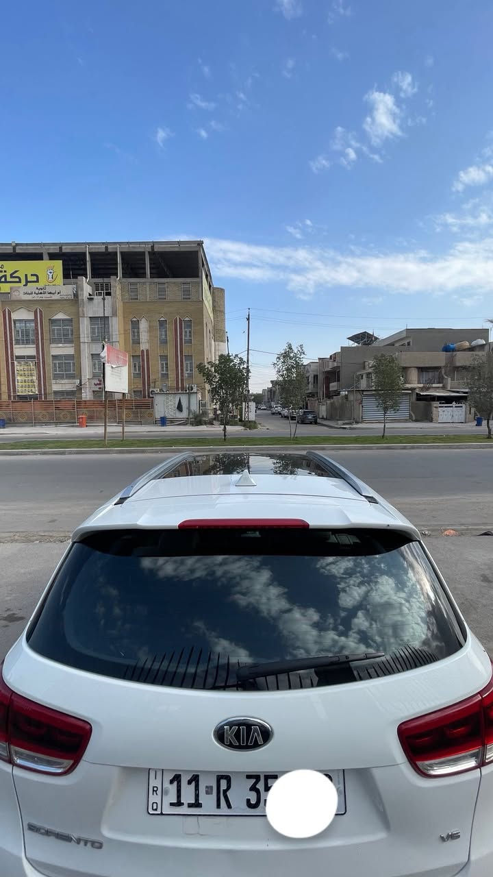 السلام عليكم
للبيع او مراوس 

سورنتو 2018 

خليجي كويتي 

فول مواصفات 

ماشيه 81 الف 

كشنات تدفئه تبريد 

كشنات الخلفيه تدفئه 

مري شفط 

صندوق كهرباء

7 راكب 

بانورما 

السياره بيها تحت المراء سايق صبغ ونص الجاملغ فقط الباقي مكفول 

السياره باسمي تحويل ثاني يوم 

سنويه جديده 

هزه جديده. 

رقم بغداد 

مكينه v6 

مكان السياره بغداد البلديات 

السعر 230 وبيها مجال

‏***********
