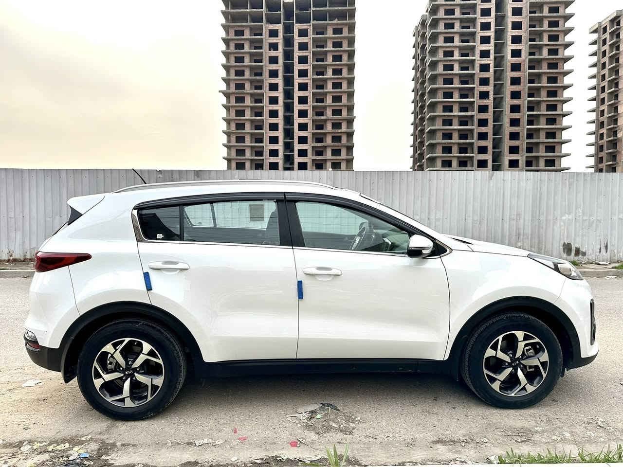 سبورتج 2019 خليجي الدولية للبيع او مراوس
مكفولة لا ضربة ولا صبغ ولا تبديل كير محرك مكفول
رقم بغداد ماشيه 47 الف كيلو جديدة جرس ب120 
سيارة استخدام شخصي سبيرها منازل تايرات جدد
بانوراما  (رقم بغداد دولي باسمي هزة جديدة )
تشغيل واطفاء عن بعد (بصمة تشغيل)دبل سويج ريمونت
محرك 2000 دوش ممتاز 
كشنات تغليف جلد
حساسات +كامرة 
شاشة ابل كار بلي +اندرويد اوتو 
مود درايف( وضعيات قيادة )
مانع انحدار  ..حساس ضغط الاطارات 
الارضية تغليف جلد(مكاني بغداد ) 
باقي المواصفات موضحة بالصور (دهن جديد ادامة كاملة)
السعر 203 $  للاتصال *********** متوفر واتس اب
