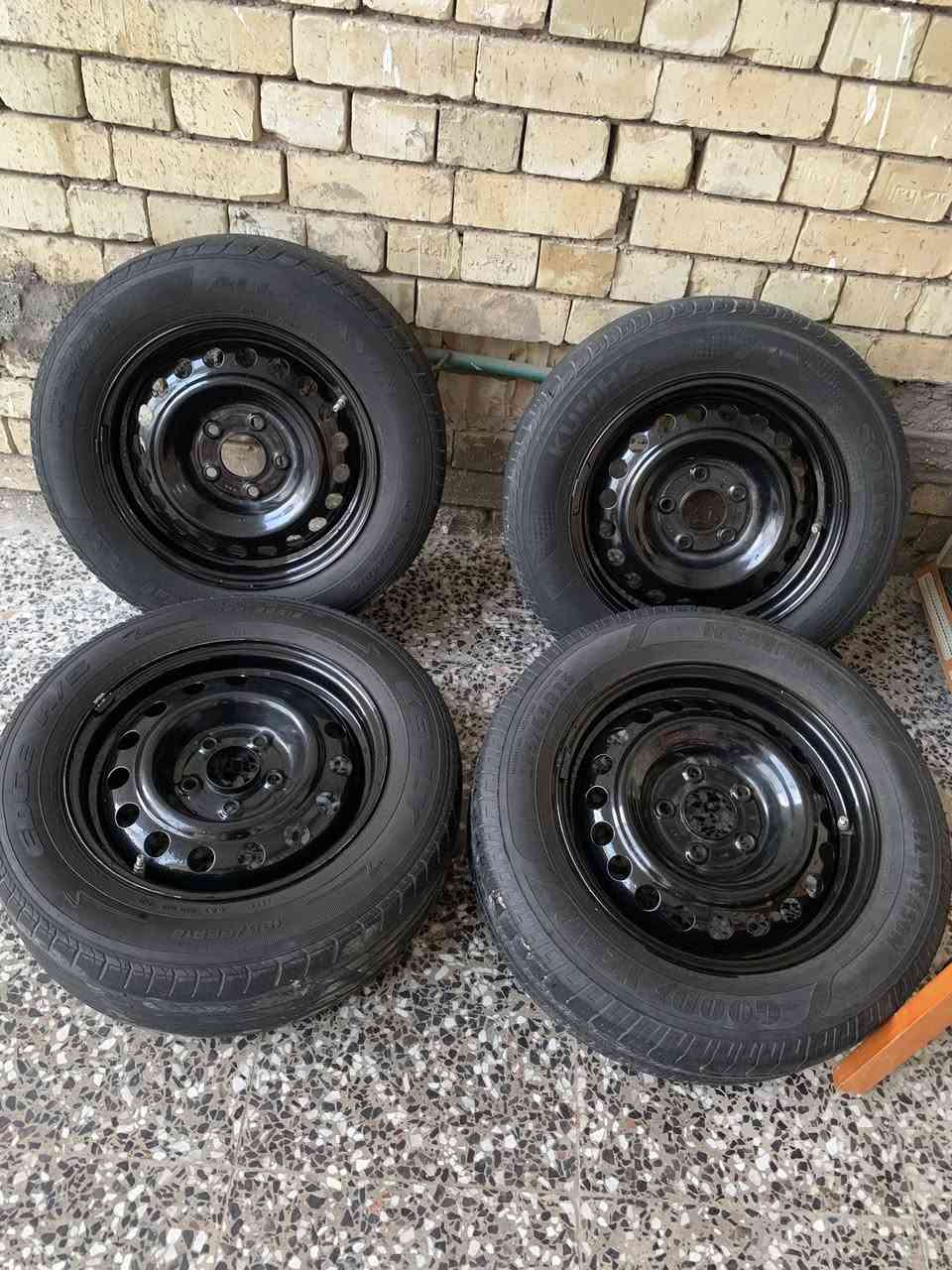 السلام عليكم تخم ويالة  195/65/15  مال فورتي جيب وشد نضيفات هنه وحساساتهن عنوان بغداد البلديات قفلهن ٢٥٠   

وهذا رقمي ***********
