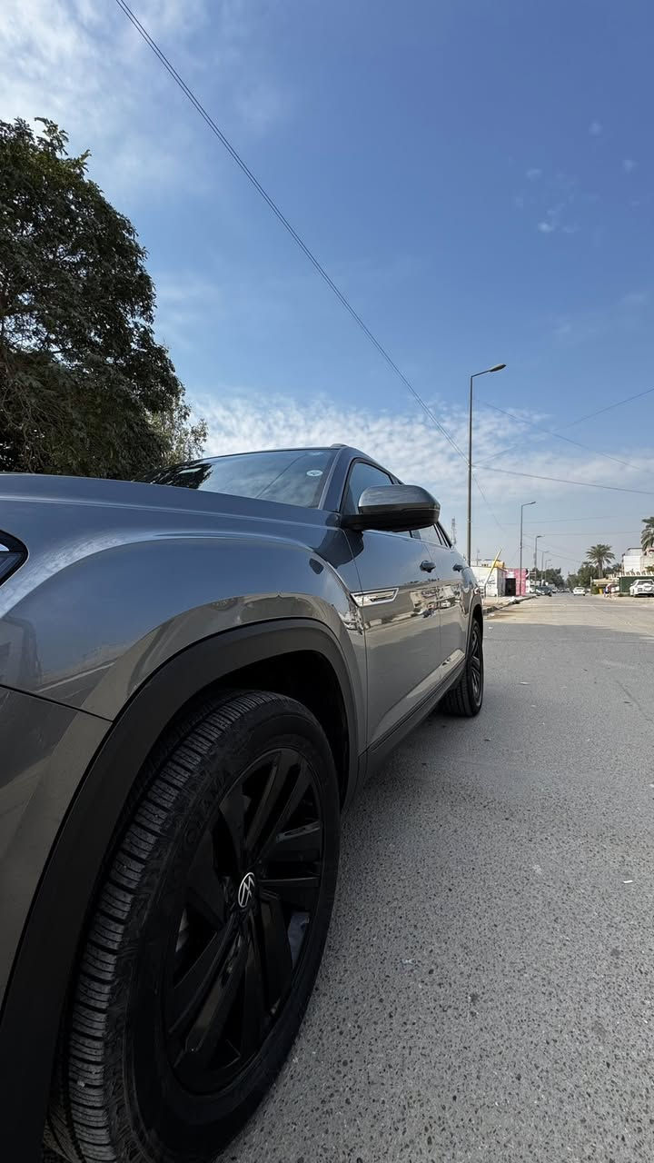 اطلس كروس سبورت موديل ٢١ مواصفات se with technology الحادث واضح بالصور محرك ٢٠٠٠ تيربو مراوس مع تيگوان ار لاين حادث خفيف موديل ٢٢ او ٢٣ فقط المواصفات معروفه رادار زينون اوتو بريك تشغيل عن بعد المحرك والتبريد بلادي الاتصال ***********
