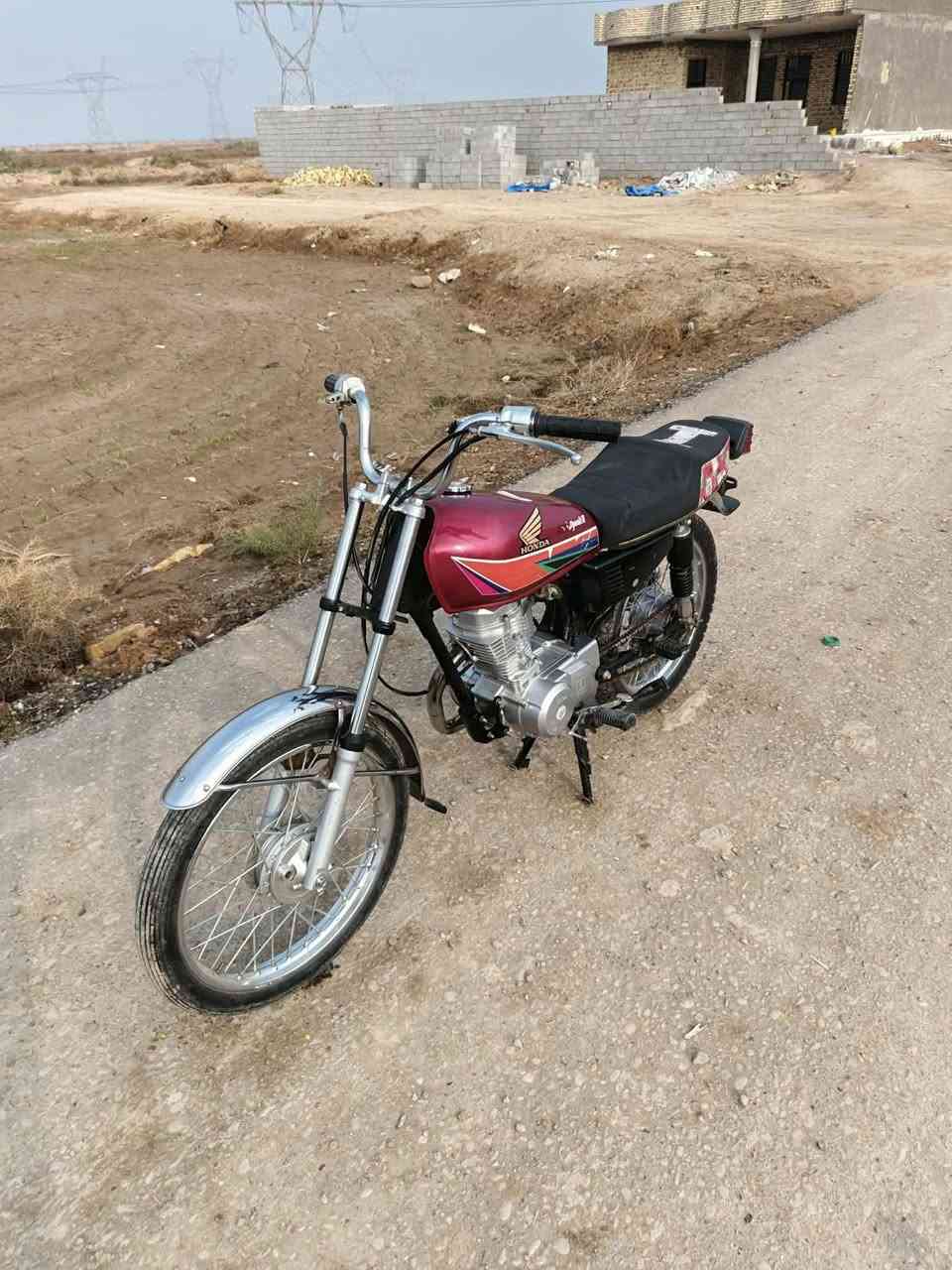 دراجه لبيع سعر خاص مكينه مكز اله ستفار على هاذ رقم ***********
