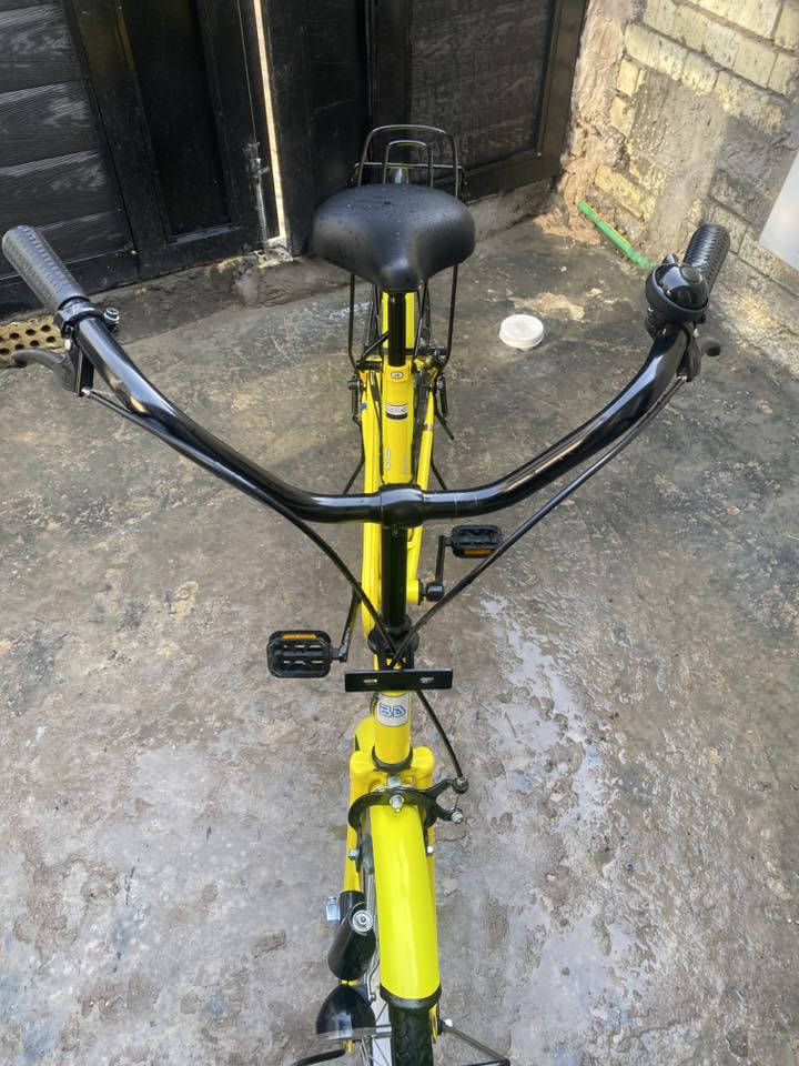 سلام عليكم بايسكل بناتي جديد موديل 2021سعره100مكانه بغداد مدينه الصدر رقم ***********متواجد وتساب
