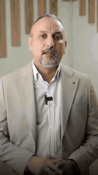 د. خالد البيرماني • استشاري باطنية وسكري • عيادة المنصور