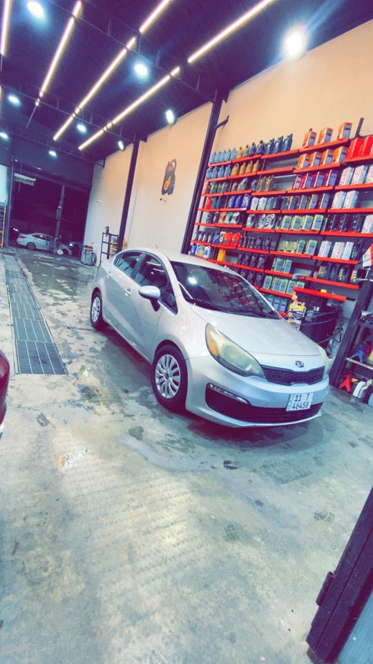 السلام عليكم@اقره المنشور للاخير رجاءا بكل تفاصيله واقتنع وخابرني وتدلل@ للبيع فقط كيا ريو موديل٢٠١٦ وارد امريكي محرك ١٦٠٠ المرغوب مكفول من الفتح هوه والكير رقم بغداد باسمي هزه وسنويه جديده قبل اسبوعين حادثهه بالمنشور صبغ جاملغ وربع باب فقط  سطحي بدون دواخل  الباقي مبي صبغ وتجي تشوف وتقتنع لان استعمال سنين فاكيد بيهه رصعات خفيفه وبيهه تكحيله بهلا الجاملغ الخلفي مصلح ومكحل تريد تصبغه تريد تبقي بكيفك  لتجي وتكلي عبالي مكفوله من الرصعه  مواصفات اعتياديه ماشيه ٩٥ الف مكاني بغداد اليرموك اربع شوارع *********** السعر ٩٠ وبيهه مجال حك جيتك جماعه ال٨٠ لتعب نفسك ابد

