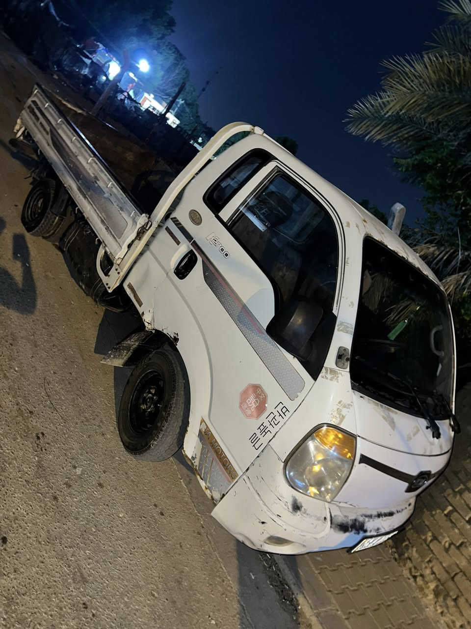 كيا حمل بنكو موديل 12 مبدل قماره وبيها اشعار گمركي ومبدل رقم انلكيزي محرك 2700 محرك وكير مكفولات تواصل واتساب فقط *********** السعر 85 وبيها مجال للشراي مكانها نجف حي ميسان
