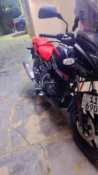 دراجه بولسر مرقمه وسنويه رقم بغداد الدراجه كلش نضيفه موديل 2021 للبيع او مراوس
للاستفسار
***********.  واتساب 
العنوان /ابو غريب /الشيحه
