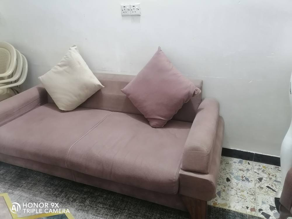 تخم 7 مقاعد نظيف سعر 200 بغداد حي الجهاد *********** بغداد, العراق
