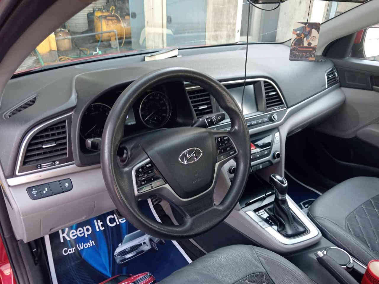 السلام عليكم
للبيع فقط
ألنترا ٢٠١٨
وارد أمريكي ضرره جاملغ أيسر
نص فول
٣ أنضمه قياده 
شاشه كامره دواره
السياره هزه ورقم أنكليزي الجديد
رقمه بغداد بأسمي شرط التحويل
السعر١٣٠ 
مكان السياره بغداد الشعب
***********
