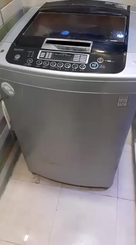 1- غسالة LG للبيع بيها عطل داخلي تنباع ادوات (ادواتها نظيفة) سعرها 60 بيها مجال قليل. 
2- شاشة LG بيها عطل فيش الصوت + قاعدتها مكسورة سعرها 35 بيها مجال قليل. 
تواصل خاص او على الواتساب ***********
