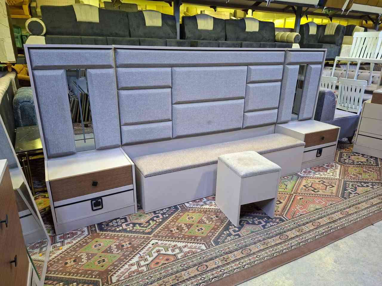 غرف نوم تركي 10قطعه سرير مخزن غرف نظيفة وحلوة وشد ونقل مجاني للطلب على الخاص والرقم ***********
