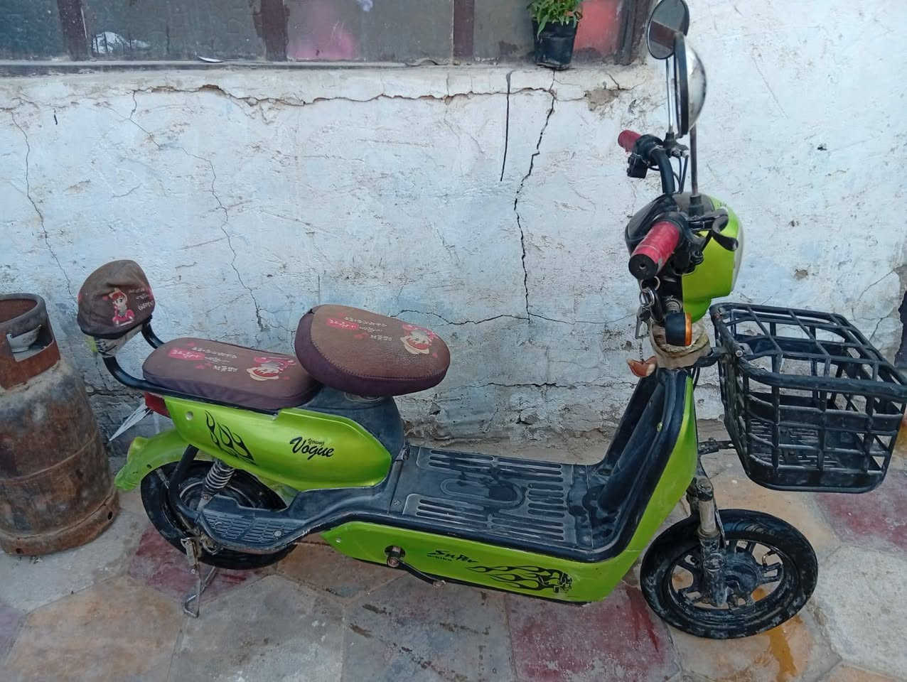 دراجة شحن للبيع
المكان نجف/ كوفة
السعر:200 الف 
رقم الهاتف :***********
جديدة عايزها باتريات
