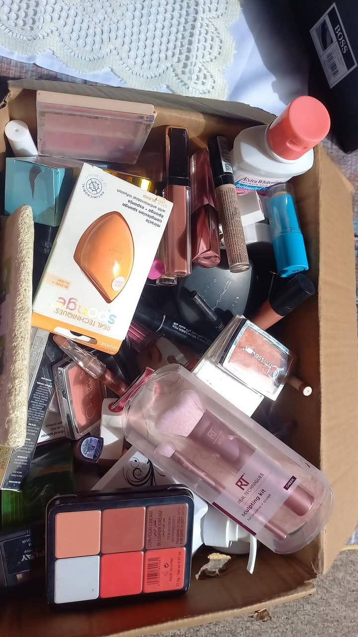 عندي شلعه كارتون عنايه ومكياج سعرها 35مع التوصيل عددها 60الى 70قطعة


**إذا كنت صاحب هذا الإعلان وتريد حذفه لأي سبب، رجاءا أرسل رسالة إلى الدعم الفني**