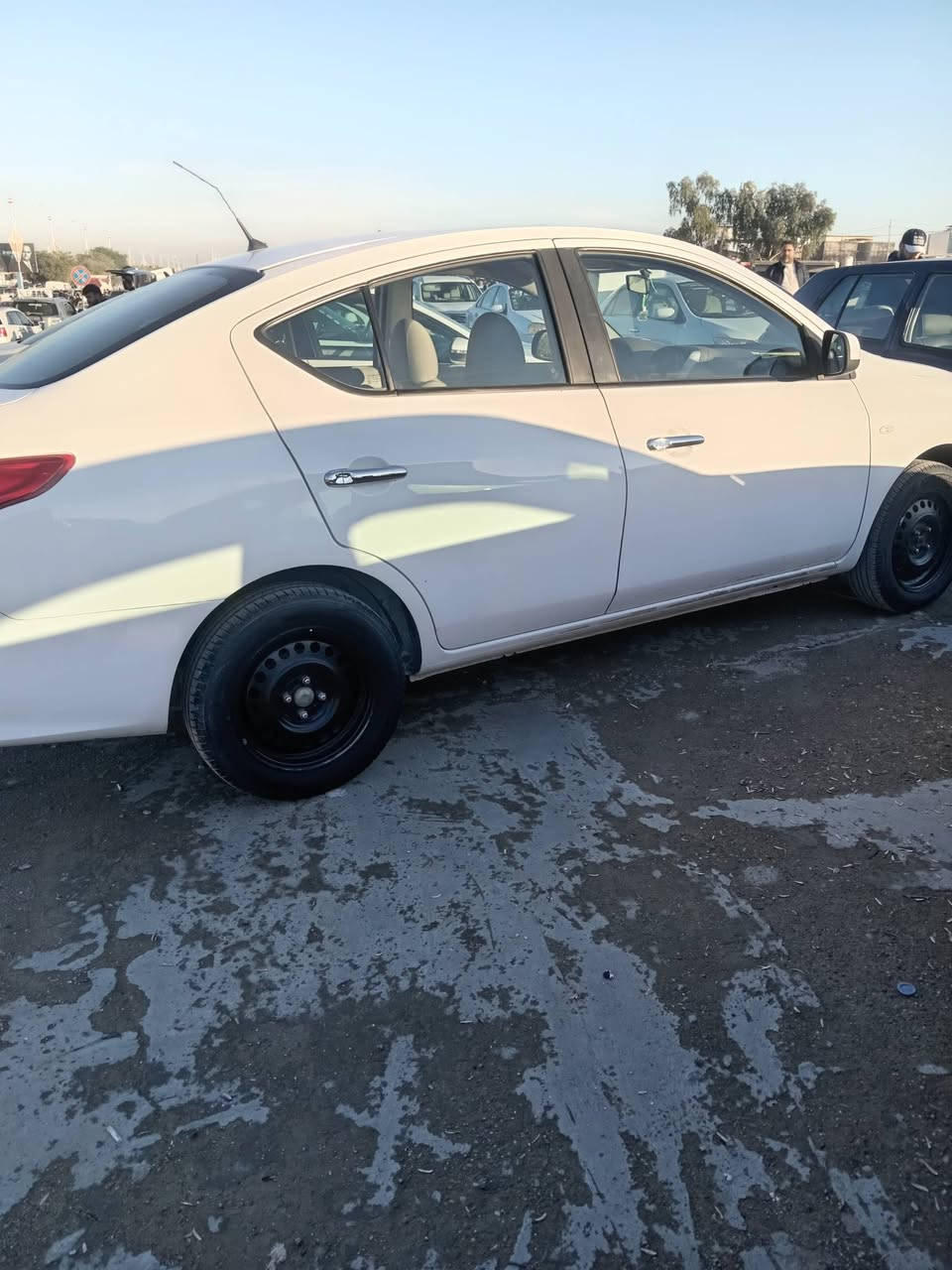 نيسان هندي موديل ٢٣ ماشيه ٨٩ رقم أربيل بسمي مكان كركوك ورقة الفحص موجود بالمنشور هاتف ***********
