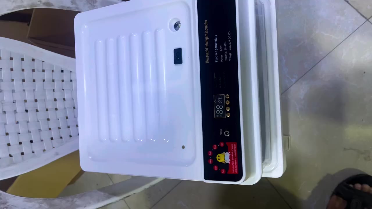 فقاسة بيض بهذا الشكل للبيع ،،، شاهد الفيديو ،،، تاخذ 70 بيضه للبيع


**إذا كنت صاحب هذا الإعلان وتريد حذفه لأي سبب، رجاءا أرسل رسالة إلى الدعم الفني**