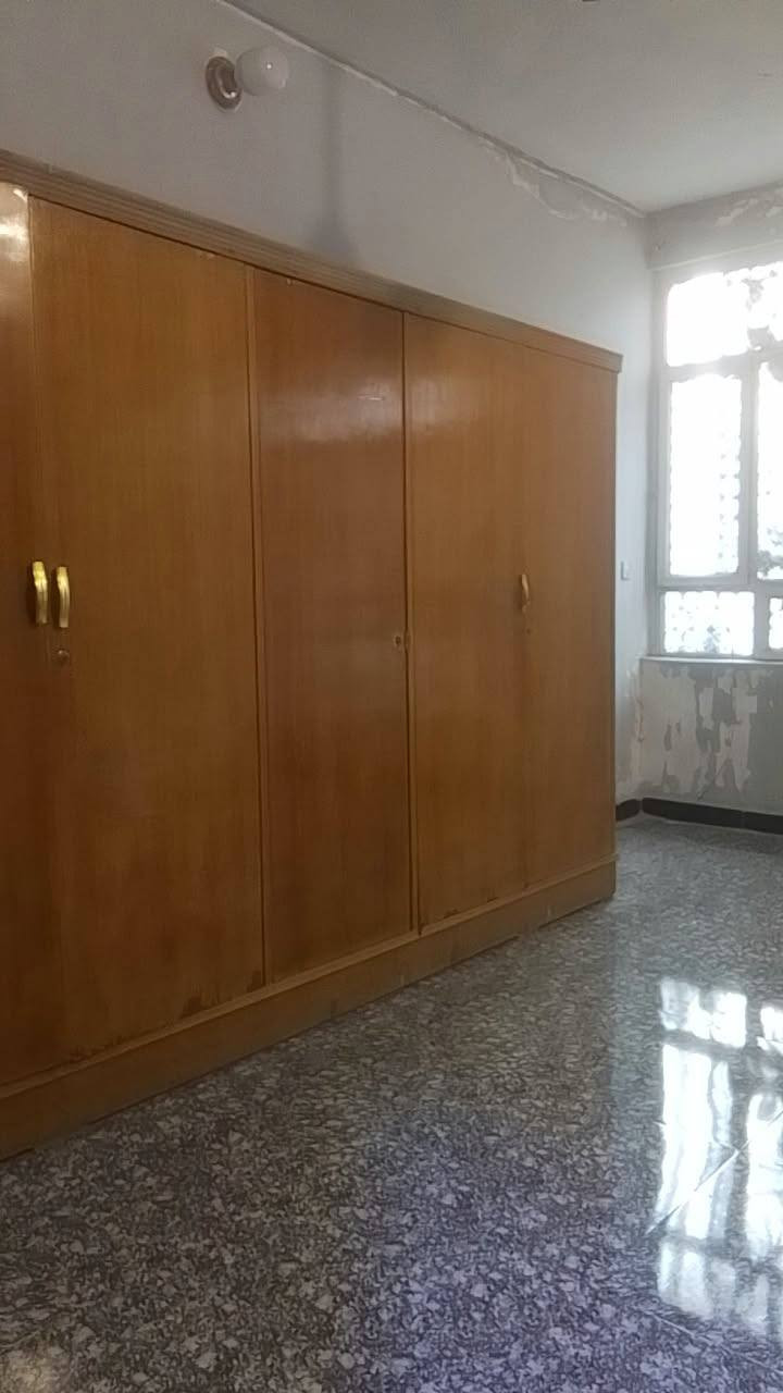 كنتور مستخدم بسعر مناسب 
البيع لغرض الانتقال
نظيف واستخدامه قليل....


**إذا كنت صاحب هذا الإعلان وتريد حذفه لأي سبب، رجاءا أرسل رسالة إلى الدعم الفني**