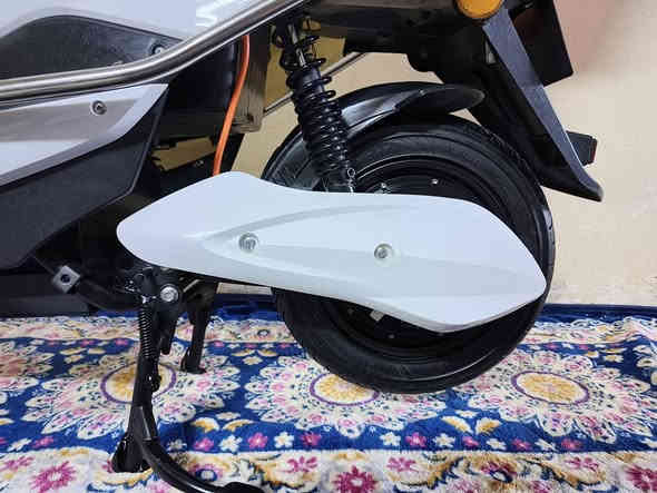 السلام عليكم ورحمة الله وبركاته...
دراجة كهربائية نوع سكنس موديل 2025 جديدة لوك اخت الزيرو

ملف 2000W

6بطاريات حجم 35A

3تحويلات سرع

نظام الباركP

السرعة 80

تمشي بلشحنة الوحدة 60كيلو

تشغيل سويج+بصمة+جهاز الانذار وقفل الامان

شاشة تاب نظام تحديد الاعطال والتنبيه

لايت عالي ناصي زنون +سكن لايت شمعة+اشاير يمين يسار+سطاب لايت لد+هورن

شاحن ذكي قراءة نسبة الشحن والفصل الذاتي عند امتلاء البطاريات بلشحن

درع محيط بلدراجة للحماية 

مساحة تخزين واسعة

منفذ شحنUsb

السعر 750ألف وبيهة مجال بسيط للشراي

العنوان العطيفية قرب جامع براثا

رقمي ***********
