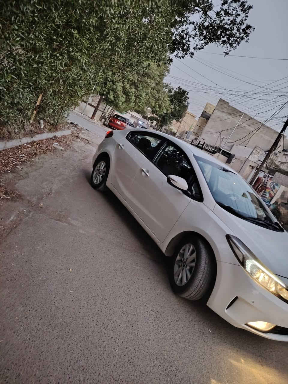 سلام عليكم سيراتو ١٨ بغداد
🌲ماشية 100km 

 🌲المواصفات تبريد قطعتين

🌲شفتات ستيرن

🌲حساس امامي خلفي

🌲تحكم استيرن فول

🌲مري شفط

🌲 اشاير بل مري

🌲شاشه +كامره

 🌲ويل كب5

🌲 ٣ انضمه قياده يكو سبورت نورمان

🌲محرك١٦٠٠ 

🌲 ملاحظه

🌲سياره مكفوله عده بارد باب عكس سايق

🌲صدر امامي خلفي 

🌲باتري جديد 

سعر 147  وبي مجال 

رقم الهاتف ***********

سياره على وضعية شركة
