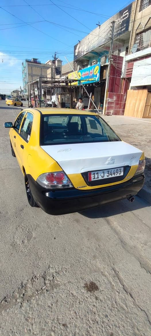 السلام عليكم شباب عند لانسر 2009 للبيع فقط السيارة جاهزه وخير من الله تخم تاير باتري تبريد جديد مكينه 2000 المرغوبه السياره بدون حادث بس مصبوغه حزام للجماليه بجم ضهر تكم مكفوله مكاني بغداد الشعب السعر 61 وبيهه مجال قليل*********** ابو جعف
