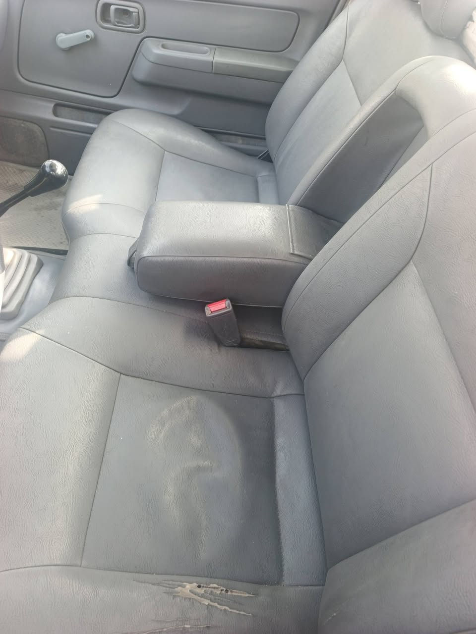 السلام عليكم نيسان 2002 خمس حلقات للبيع رقم بغداد دولي شاصي مكفول كير ومكينه مكفوله تدفئه تبريد المحجر مو وياهه باقي التفاصيل اتصال ***********
