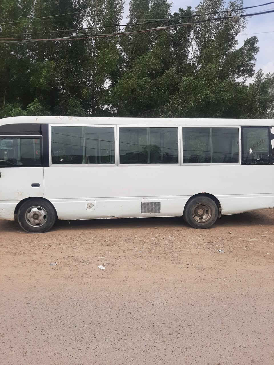 كوستر نيسان طويله  فختيه موديل ٢٠٠١ للبيع مكينه بانزين كابريته رقم بصره احمر راعيه بالبصره يحول مكان السياره بغداد السعر ٨٥ ورقه تحتاج ترتيب تفاصيل أكثر إتصل *********** \***********
