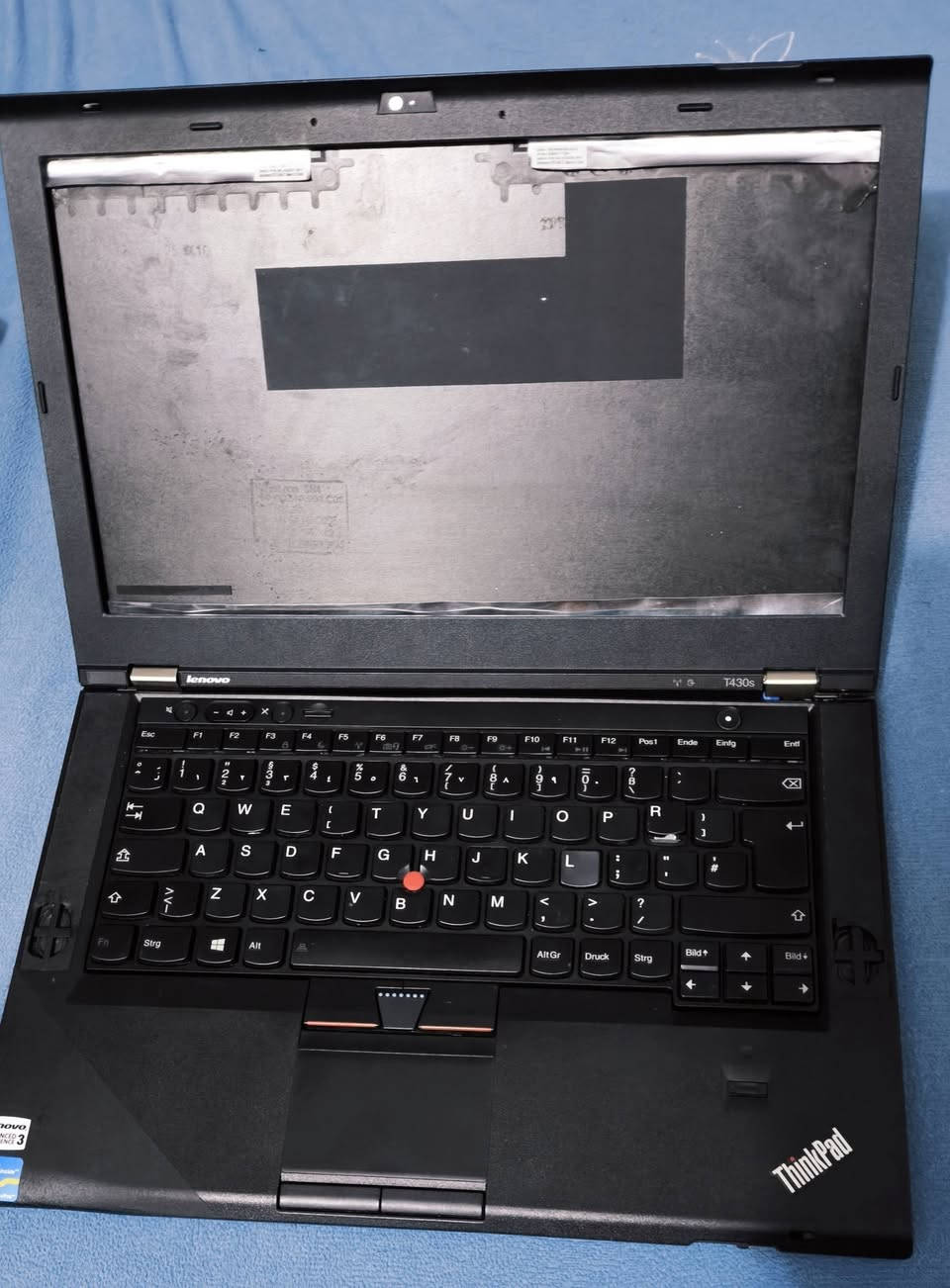 للبيع 3 لابتوبات
1. Lenovo t430 شغال بس يفصل مشكلته فيوز +كيبورد 
2. Lenovo t430s مشكلته قاعده مال شحن +شاشه 
3. Crompaq cq57 مشكلته فيوزات ونقص فان
الابتوبات بدون بطاريات وشواحن ابيعهن على وضعهن
 سعرهن 85 وبيهن مجال 
مكاني ديالى خالص


**إذا كنت صاحب هذا الإعلان وتريد حذفه لأي سبب، رجاءا أرسل رسالة إلى الدعم الفني**