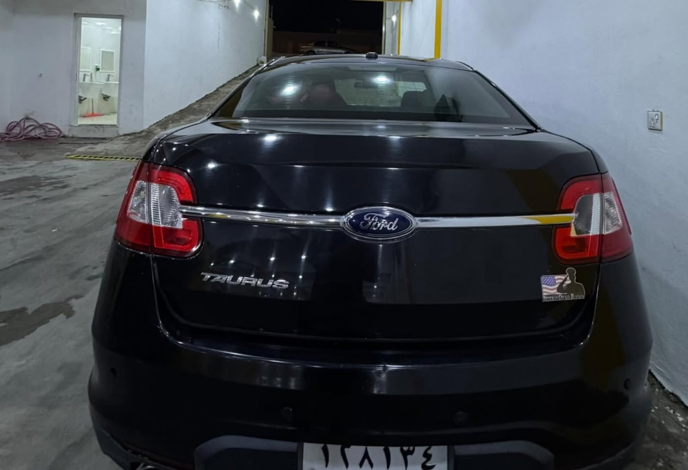 فۆرد تۆرس ٢٠١٠ کەنەدی ، ٢ دەرگا بۆیاخە بێ لێدران ،
مەکینەی تازە گۆڕاوە ٨ مایڵ ڕۆشتووە لۆک لۆکە و سێرفسی تازە کراوە نۆزڵ و پلاک و پاتری تایە هەمووی تازە گۆڕاوە تەبرید سارد و گەرم سەدری توندو تۆڵە سەنەوی بەسەر چووە 
نرخی ٨٣ گەڵا
شوێن کەلار 📍***********
