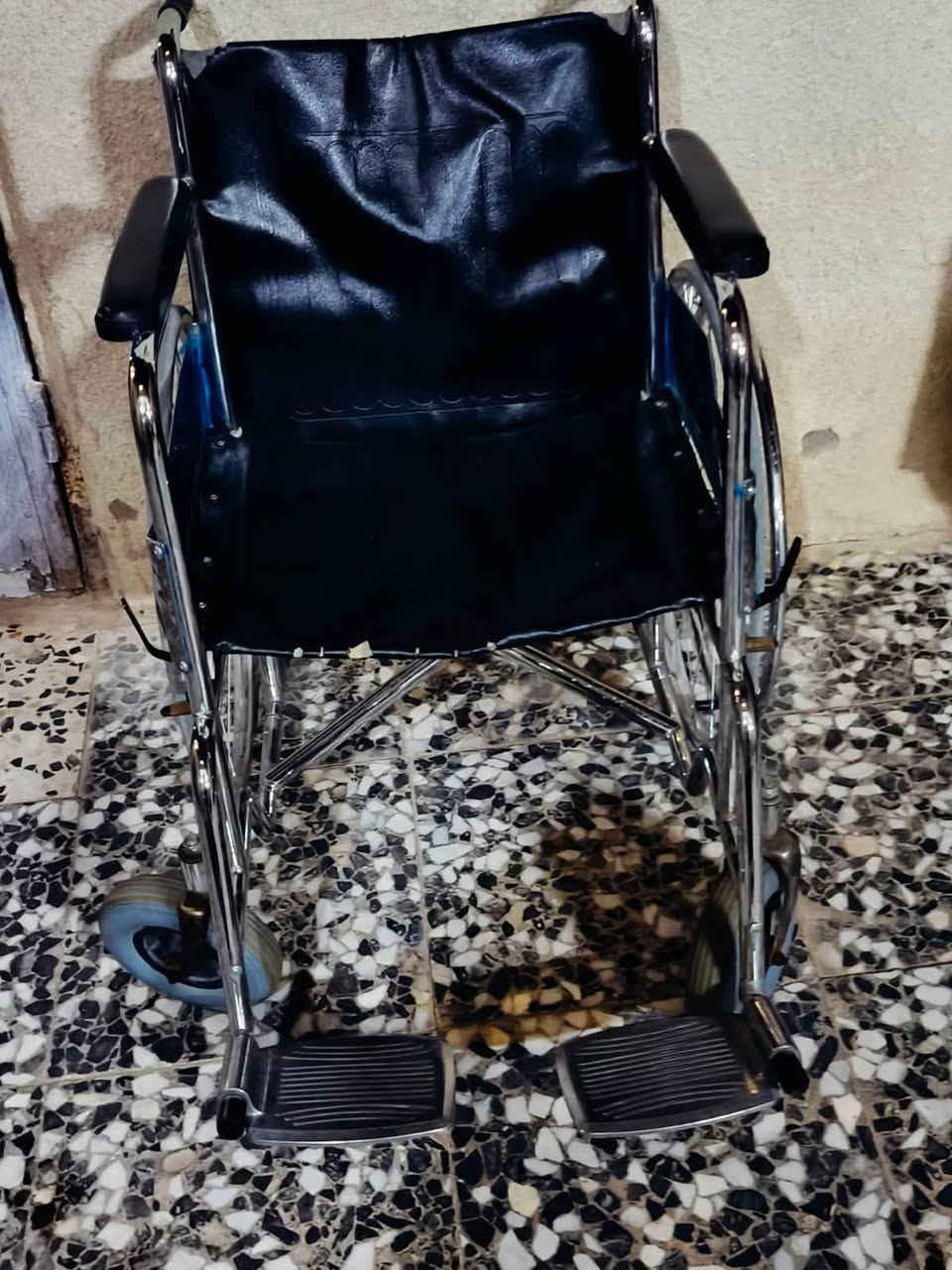 ‏خربانة جديدة نظيفة وزوج ترات سعر 100 وين مجال المكان كربلاء***********

