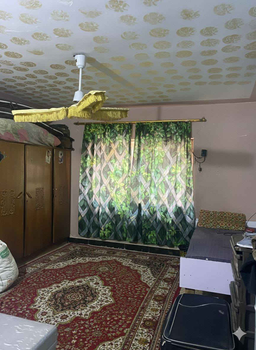 دار للبيع
مساحه ١٠٠متر الواجهة 4×25 يحتوي على طابقين  يحتوي على 3 غرف نوم مطبخ عدد 2 مطبخ حار ومطبخ بارد استقبال وصاله جلوس2 صحيات عدد 3.
العنوان بغداد الامين الثانيه سوق الشهداء من جهة الكراج للأستفسار الاتصال على الرقم 
***********
أو
***********
