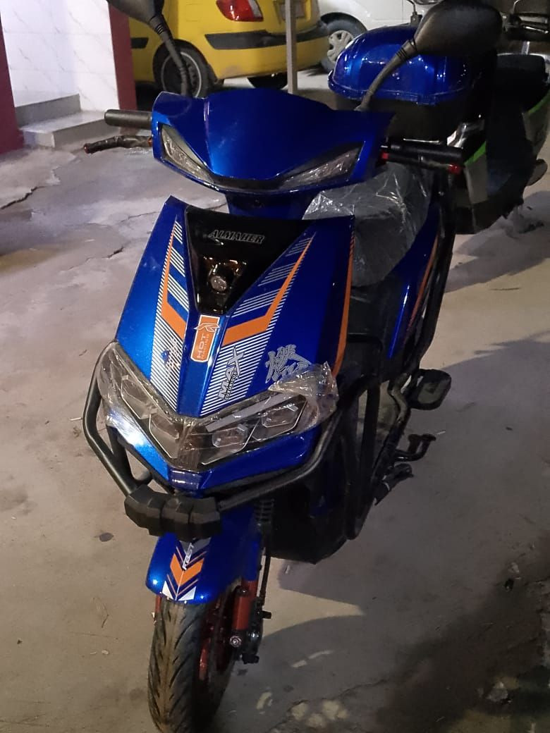 السلام عليكم 
مأطور شحن للبيع 

نظافة كدام العين نظام البك R اشاير ورى وكدام لايتات عالي ناصي باتريات مسطرة 6 شاحنة اصلية درع حماية استخدام قليل جنطة ورى كبيرة 
تايرات جدد نظاف دبل بصمة وسويج ومفتاح الصندوق

السعر 600قفل صار شهر من مشتري
***********بي واتساب اتصال مكاني رشيديه
