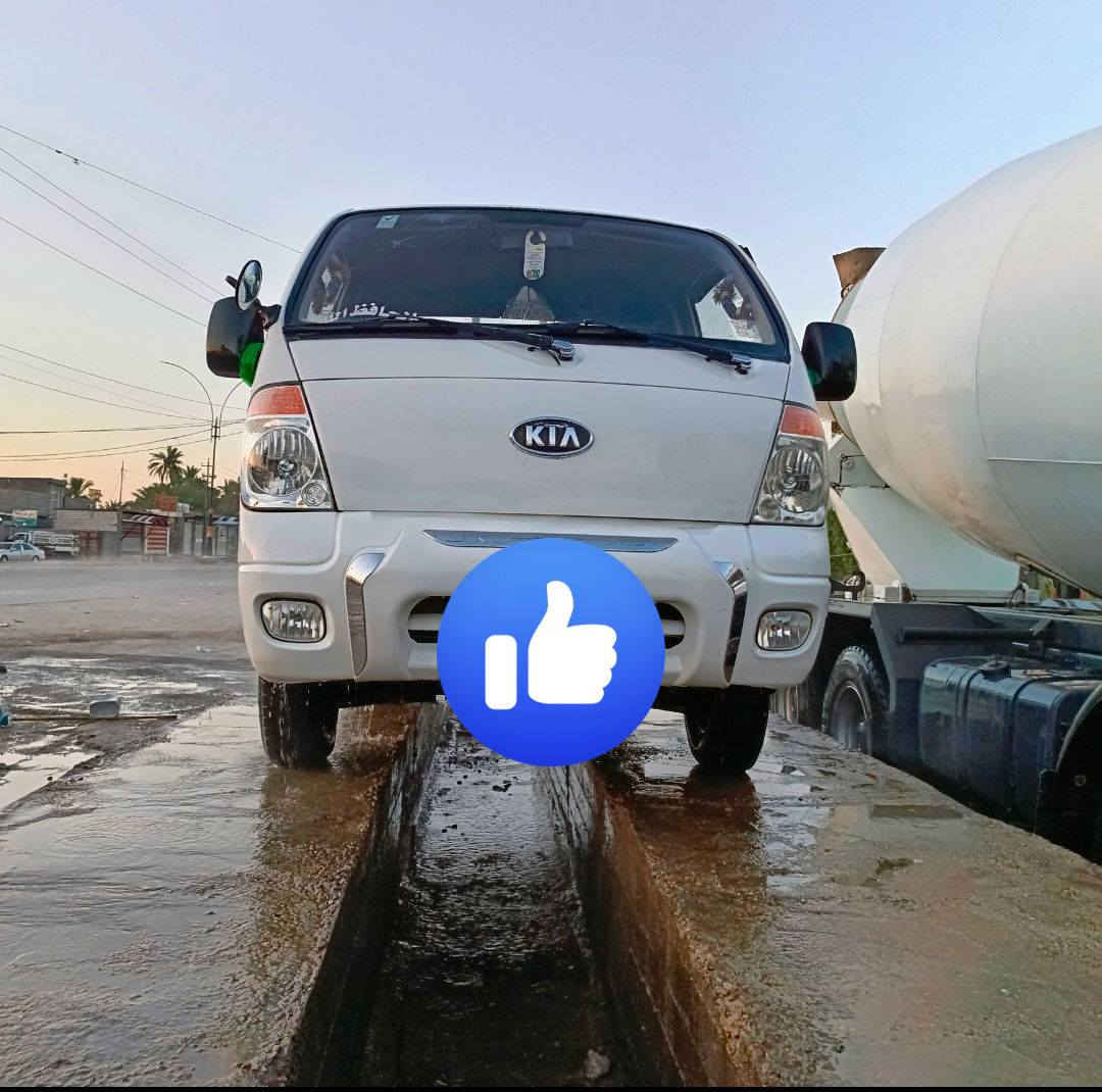 سلام عليكم كيا بنكو 2008السياره جديده وبلاديه مكينه 3000 رقم بابل باسمي بيه بس خياسات معمرات السياره تخم تاير وحداديه جدد السعر ب70قفل قفل ماكو هيج اسعار تره مكاني كربلاء ***********
