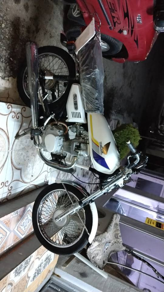 ئەم ماتۆڕە بۆ فرۆشتن 280کەمێک مەعمەلە گەر مشتەری وەرە چات شوێن دەربەندیخان ئەزیزن دار بنديهكان, السليمانية


**إذا كنت صاحب هذا الإعلان وتريد حذفه لأي سبب، رجاءا أرسل رسالة إلى الدعم الفني**