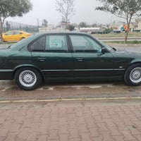 بي ام دبليو ٥٢٥ • موديل ١٩٩٢ • رقم دولي