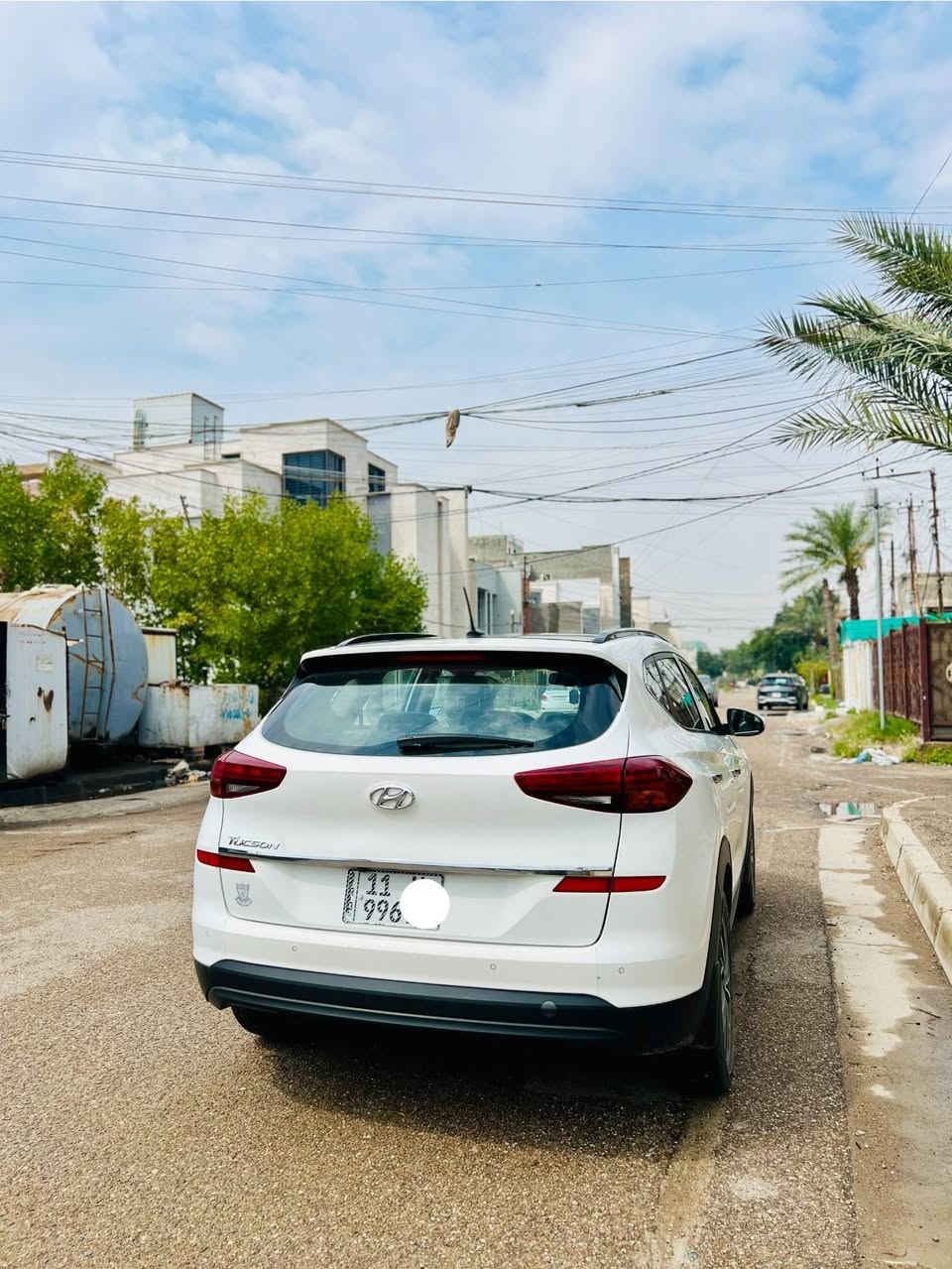 السلام عليكم 
                        العنوان ~بغــٌداد الغــزاليـه~
{توسـٌــان}
موديل.    2019
خليجي فول مواصفات 
5عدسات كراسي كهرباء2
عدد الممشى 127
سونار+حداديه +دهن تخم تاير كله جديد 
.
رقم بغداد با أسمي
. 
 🔴السياره مبدل بيه بس البنيد بدون اي ضرر او حادث 
 وبيها بارد خفيف بل جنطه 
. 
للاستفسار او المراسله على هذا الرقم 
{***********}
