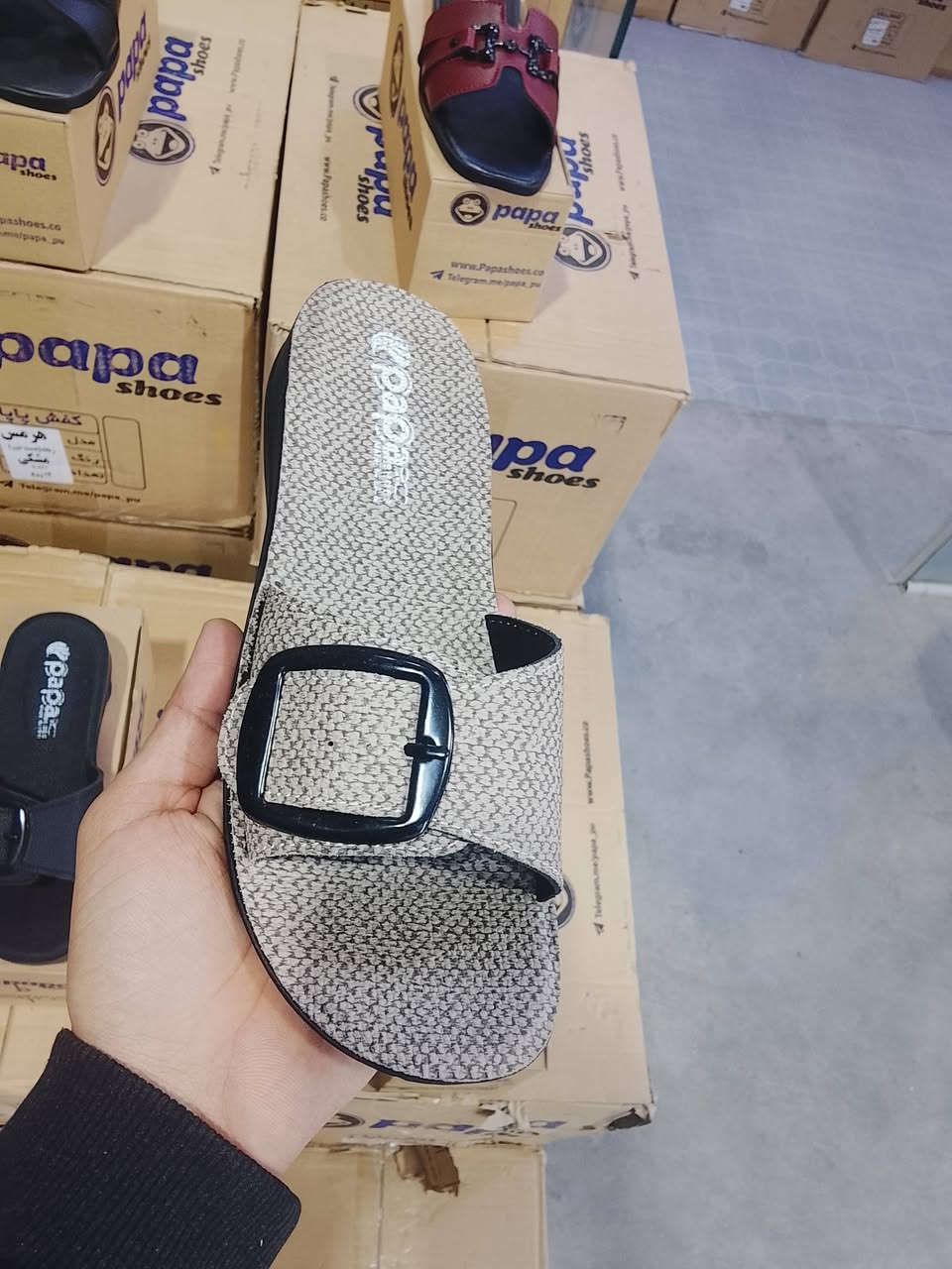 شحاطات نسائية قياسات من 37ل41
الكارتون درزن موديلات مخيط توحيد اسعار🔥🔥🔥
زوج 3ونص الكارتون درزن 42الف متوفر خدمة توصيل بصرة وكافة محافظات العراق راسلني خاص ادزلك كل موديلات حصررررأ الجملة احجز ***********
